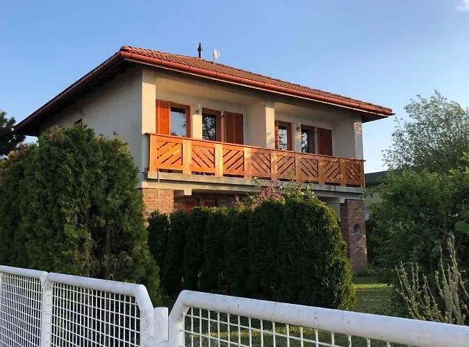 Semesterbostad Lilla *